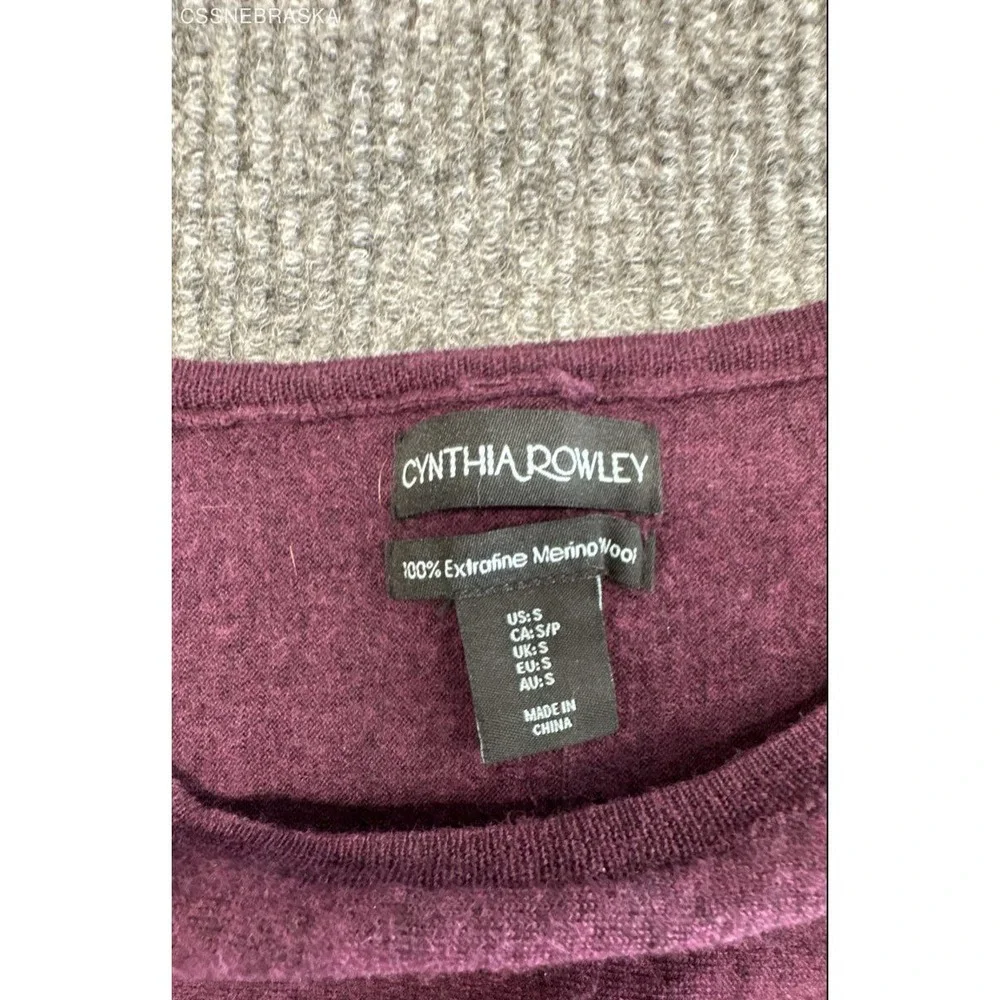 Cynthia Rowley Women's Purple Extrafine Merino Wool Button Back Sweater Sz S‎